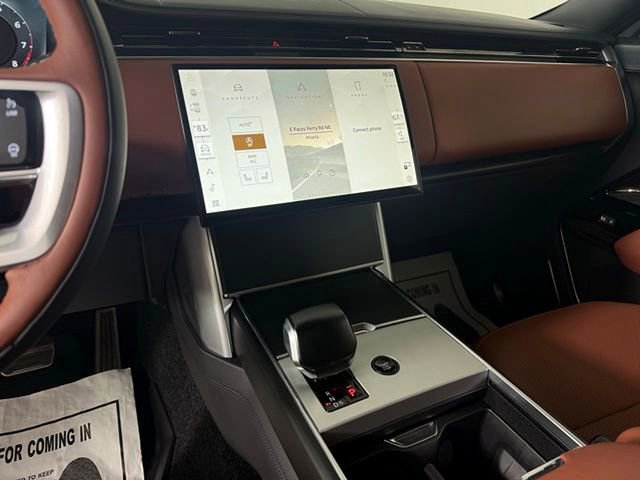 New 2025 Land Rover Range Rover SV AWD/4WD image 35
