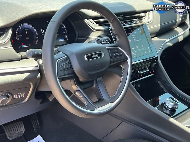 Certified 2025 Jeep Grand Cherokee Laredo X image 20