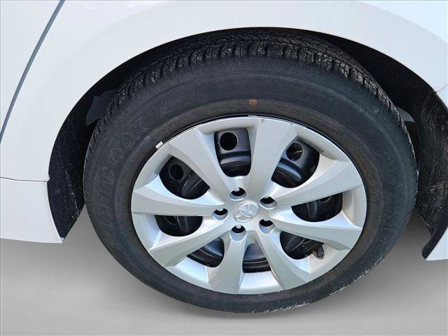 Used 2024 Toyota Corolla LE FWD image 8