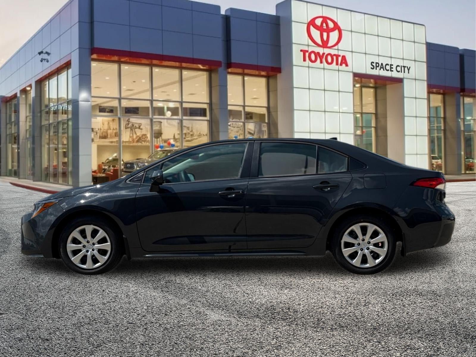 New 2027 Toyota Corolla LE FWD image 3