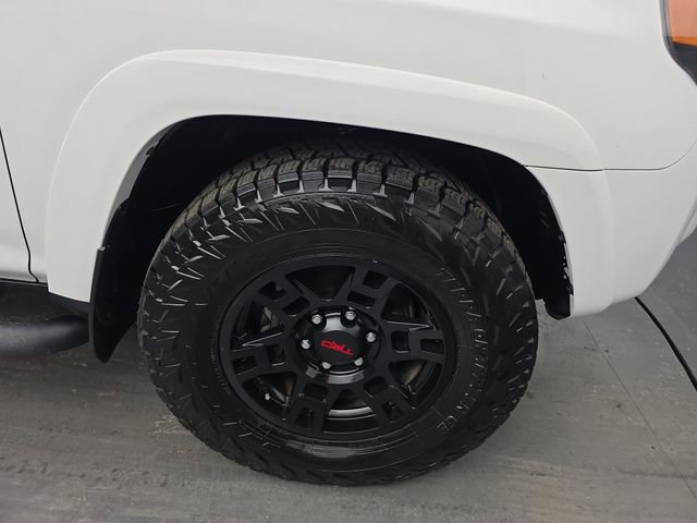 Used 2023 Toyota 4Runner SR5 Premium w/ Moonroof Package image 12