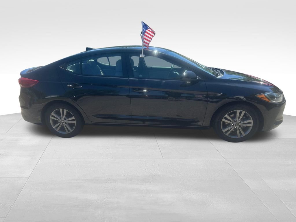 Used 2017 Hyundai Elantra SE FWD image 24