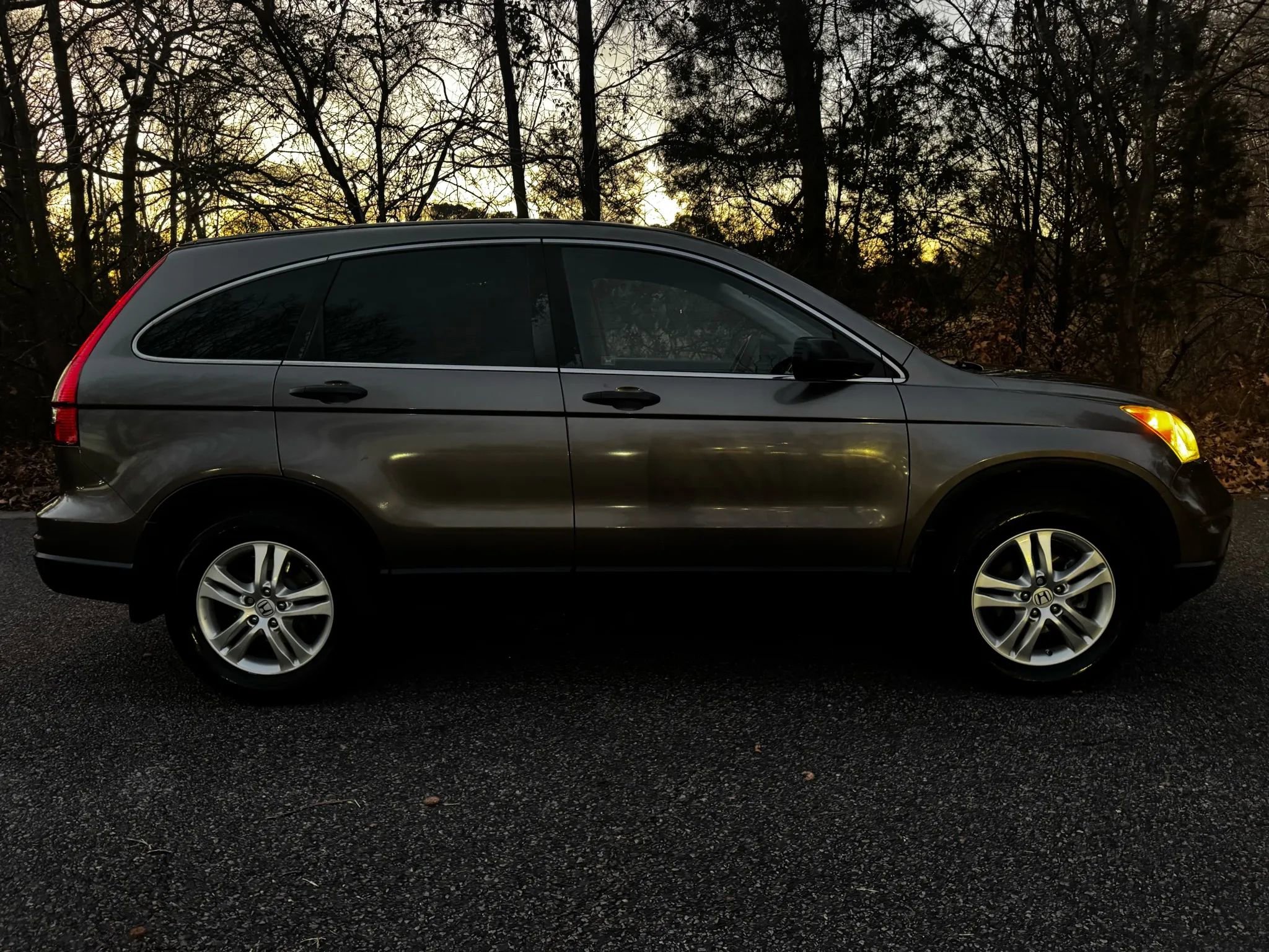 Used 2010 Honda CR-V EX image 2