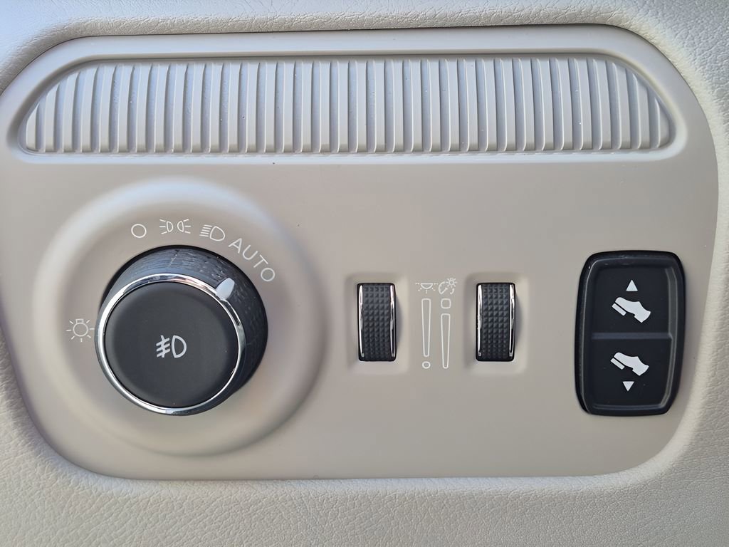 Used 2022 Jeep Wagoneer Series II image 10