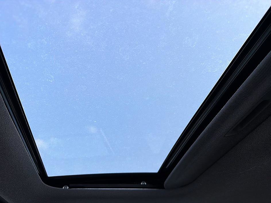 Certified 2025 Hyundai Elantra SEL image 11