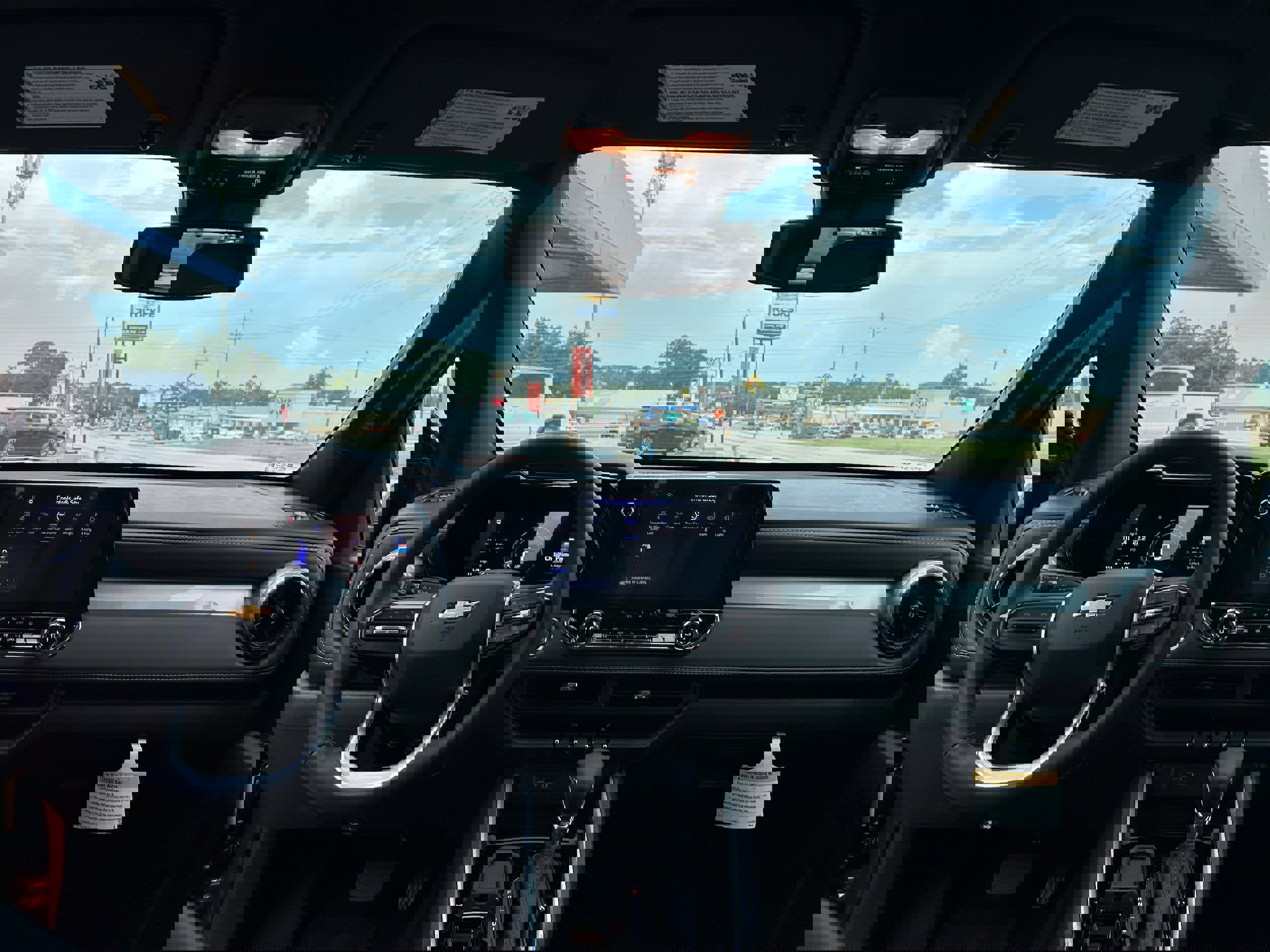 New 2025 Chevrolet Colorado LT w/ LT Convenience Package image 21