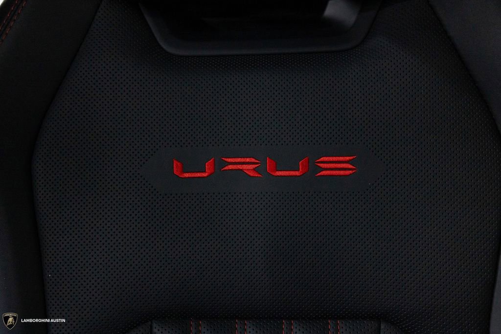 Used 2023 Lamborghini Urus Performante AWD/4WD image 54