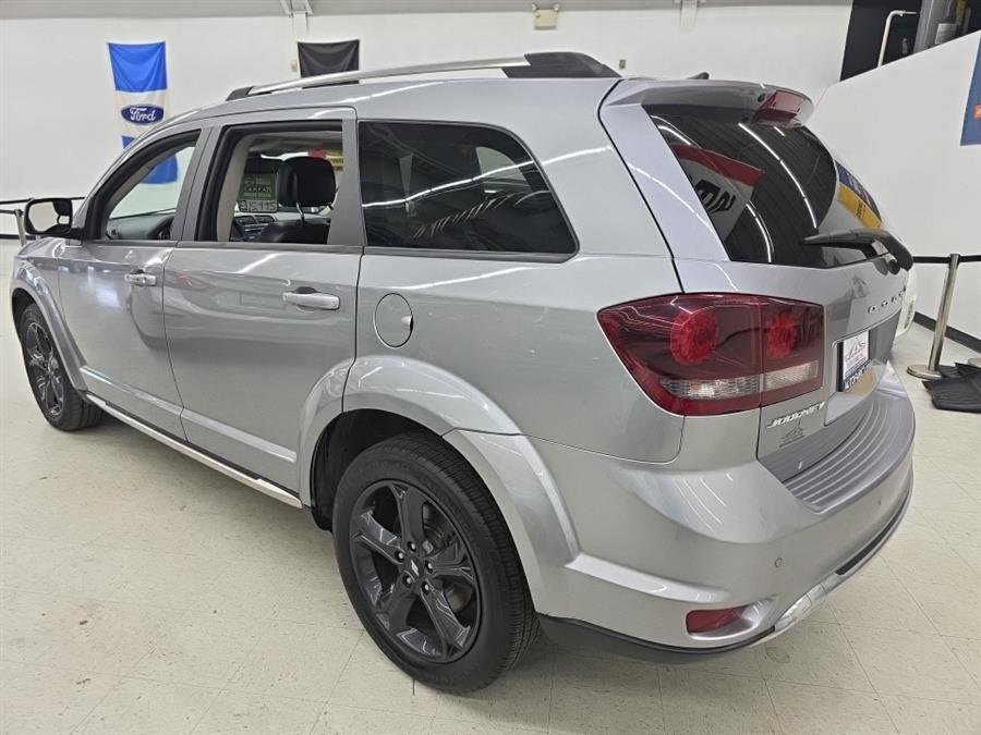 Used 2020 Dodge Journey Crossroad image 4