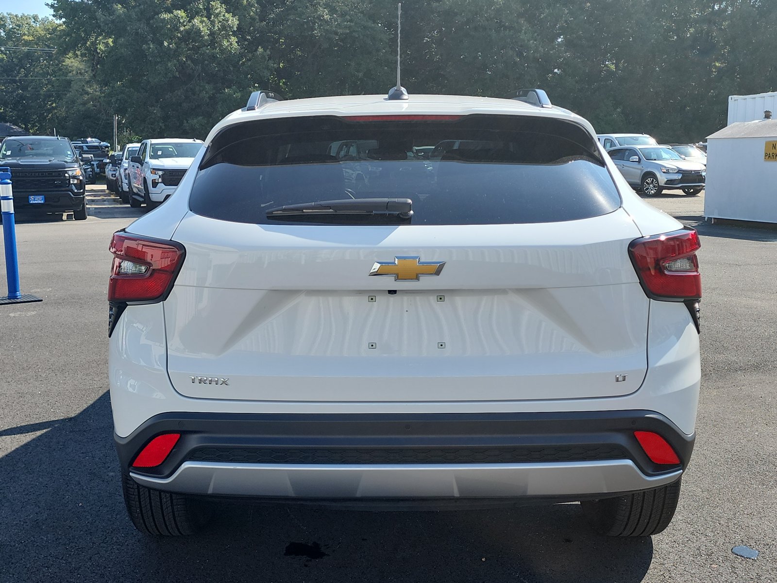 Used 2025 Chevrolet Trax LT w/ Driver Confidence Package FWD image 4