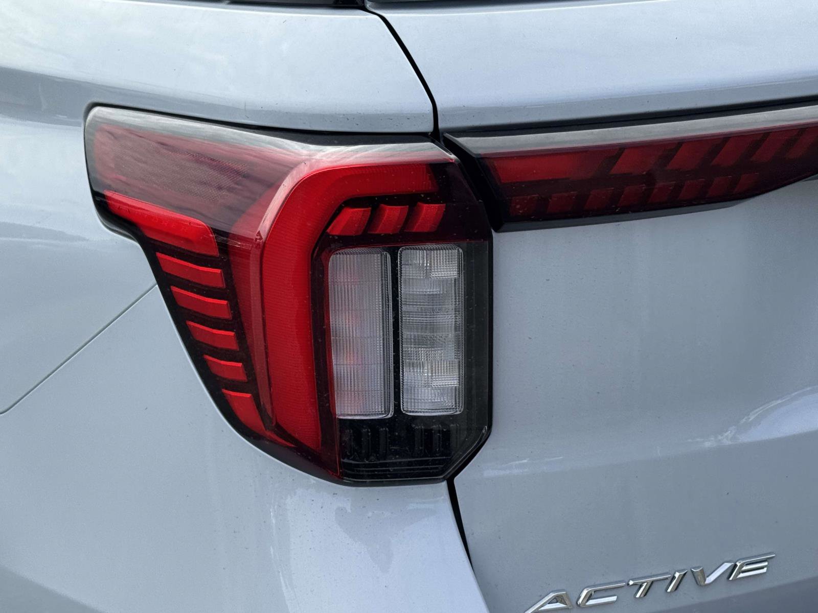 New 2026 Ford Explorer Active image 9