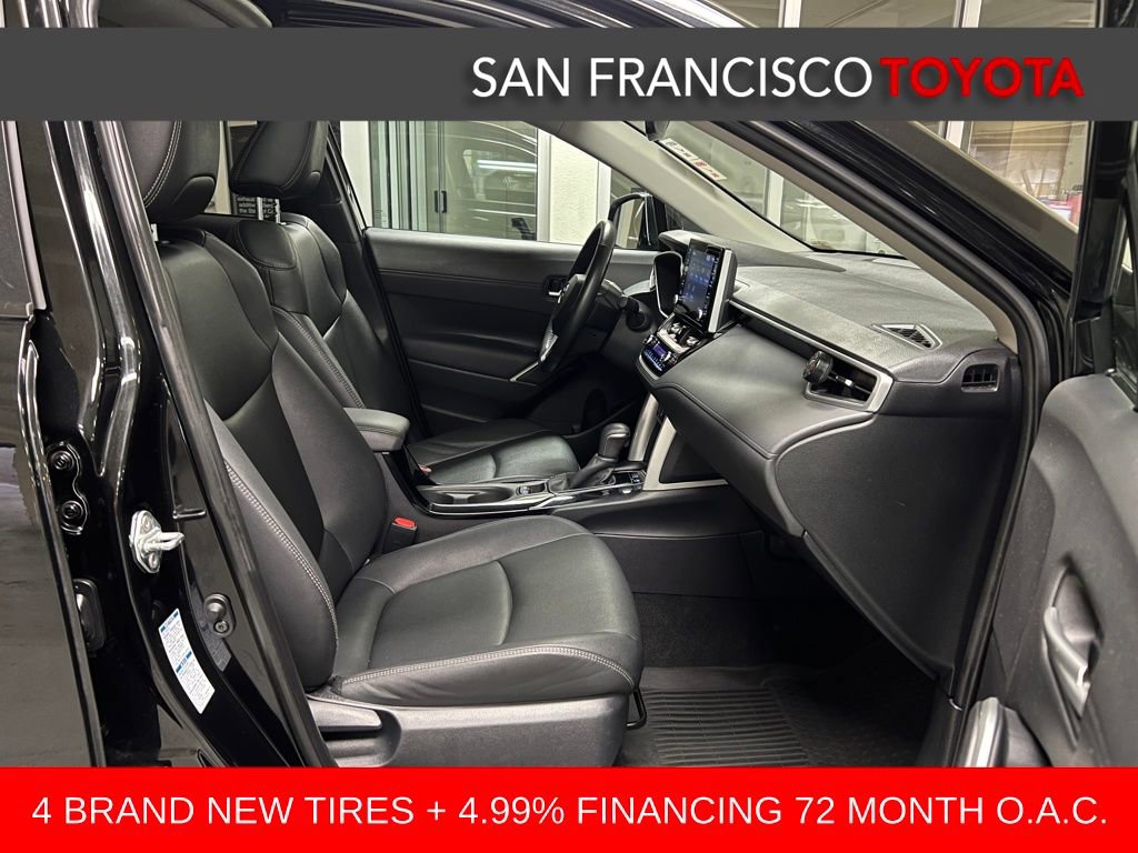 Certified 2022 Toyota Corolla Cross XLE image 20