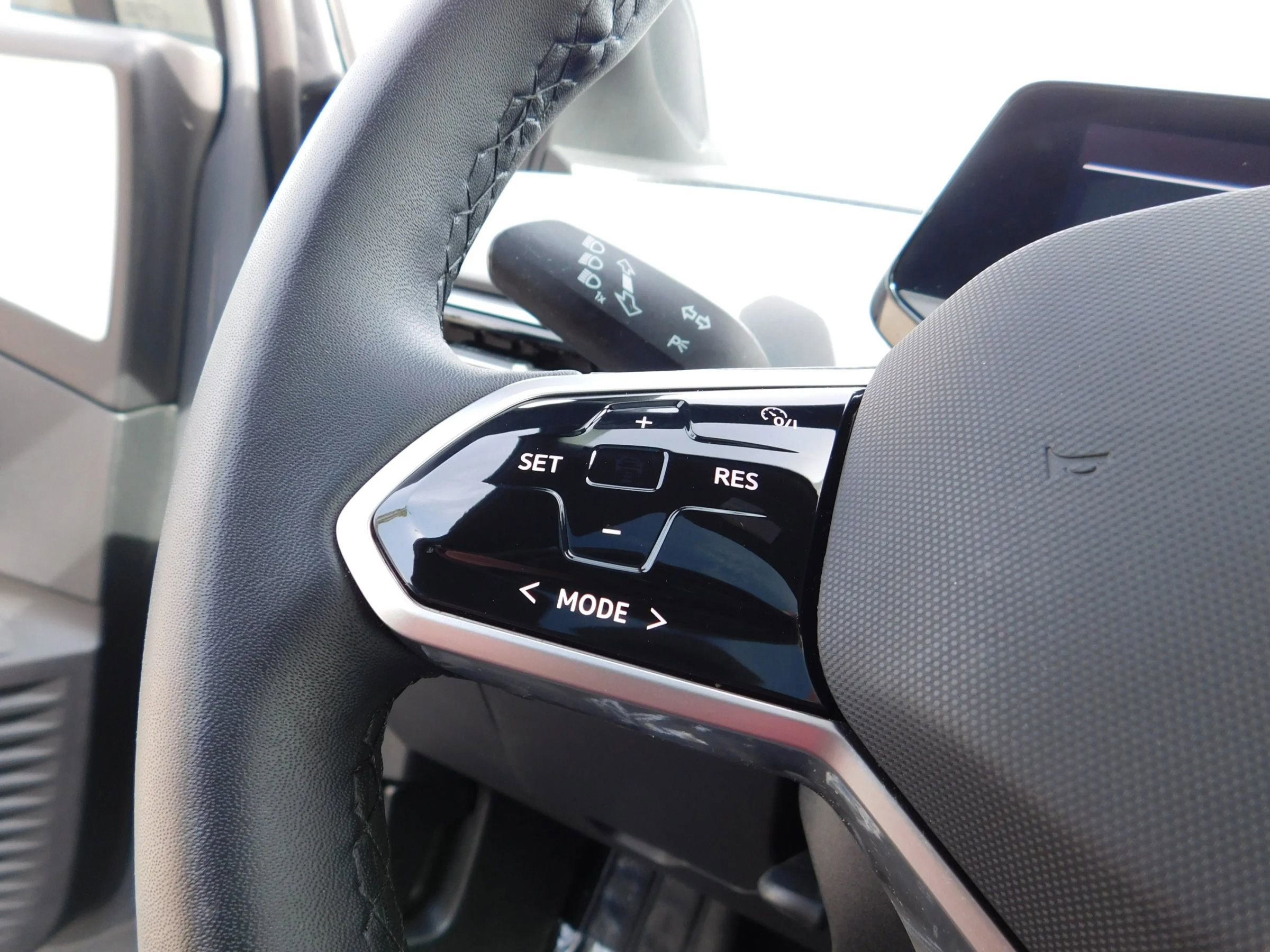 Used 2023 Volkswagen ID.4 Pro S image 24