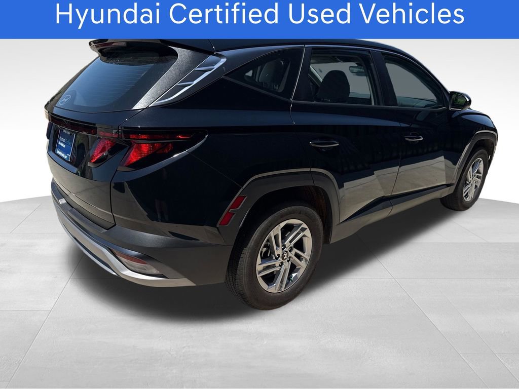 Certified 2025 Hyundai Tucson SE FWD image 6
