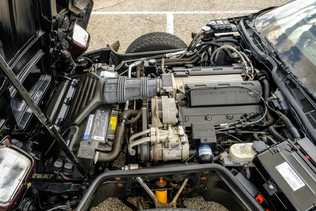 Used 1993 Chevrolet Corvette Coupe RWD image 41