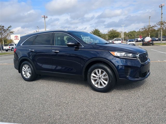 Used 2020 Kia Sorento LX w/ LX I4 Convenience Package image 2