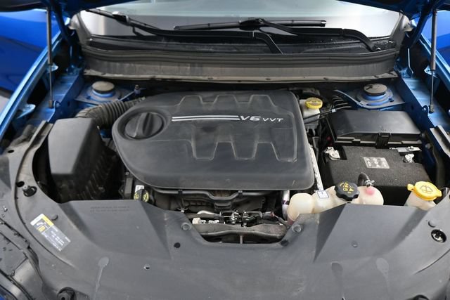 Used 2019 Jeep Cherokee Trailhawk w/ Comfort/Convenience Group AWD/4WD image 29