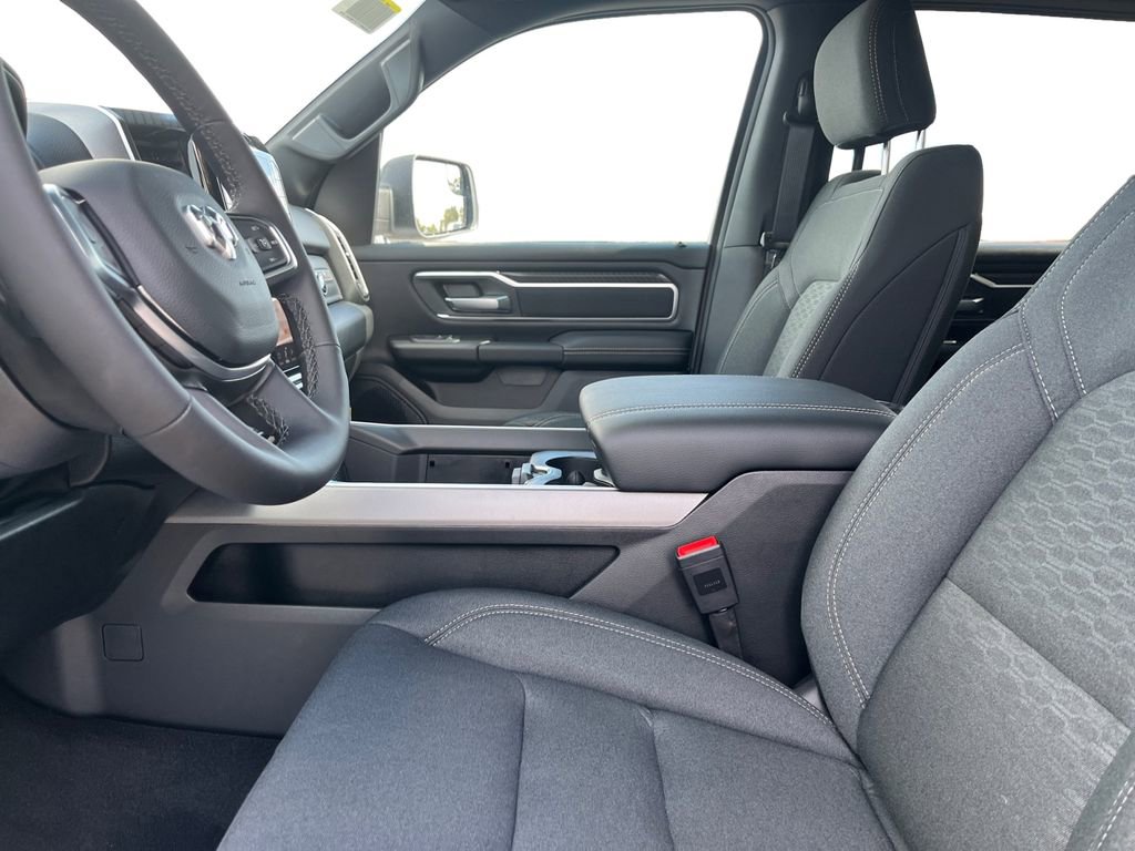 New 2026 RAM 1500 4x4 Crew Cab image 19