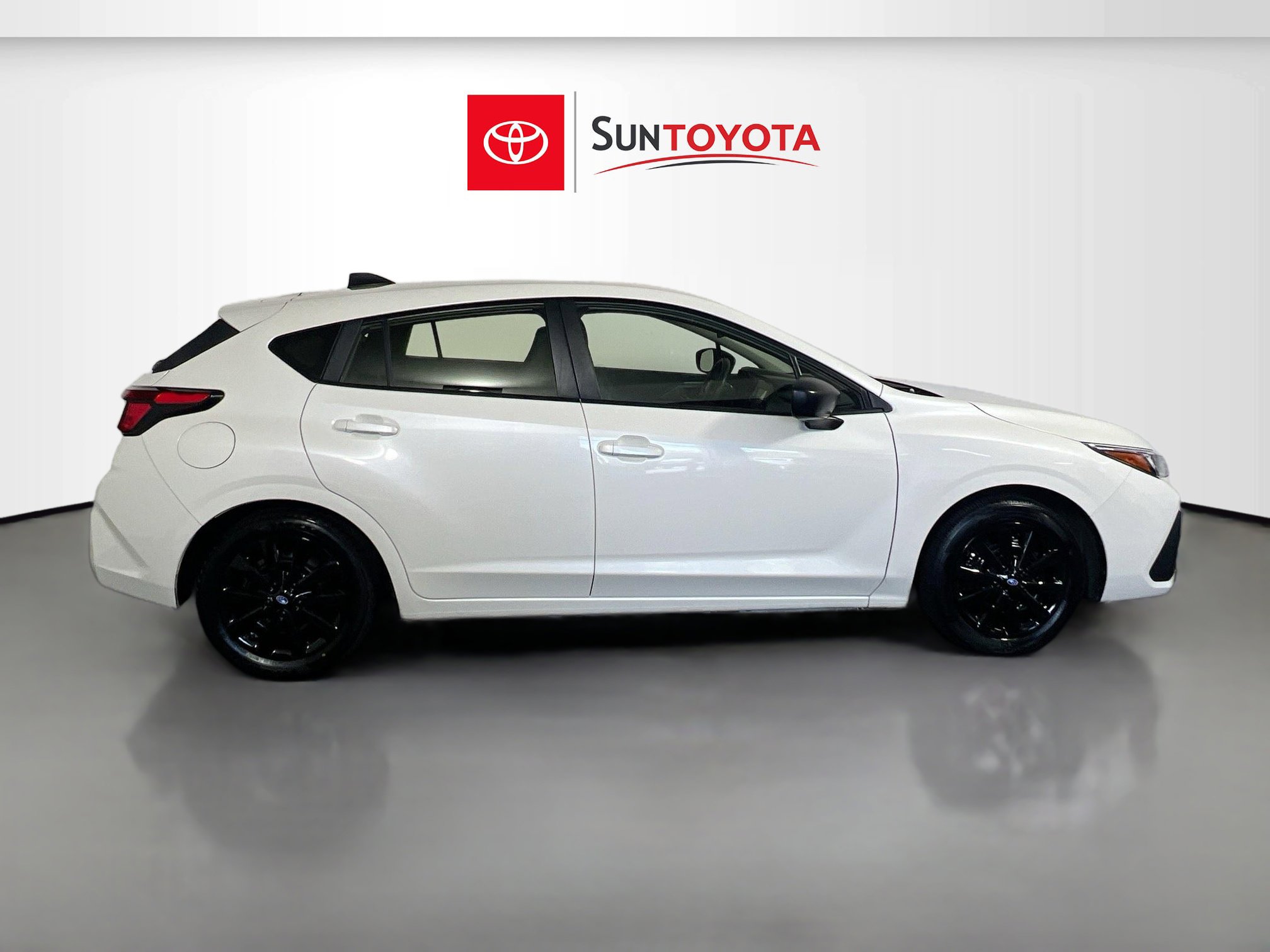 Used 2024 Subaru Impreza 2.0i AWD/4WD image 2