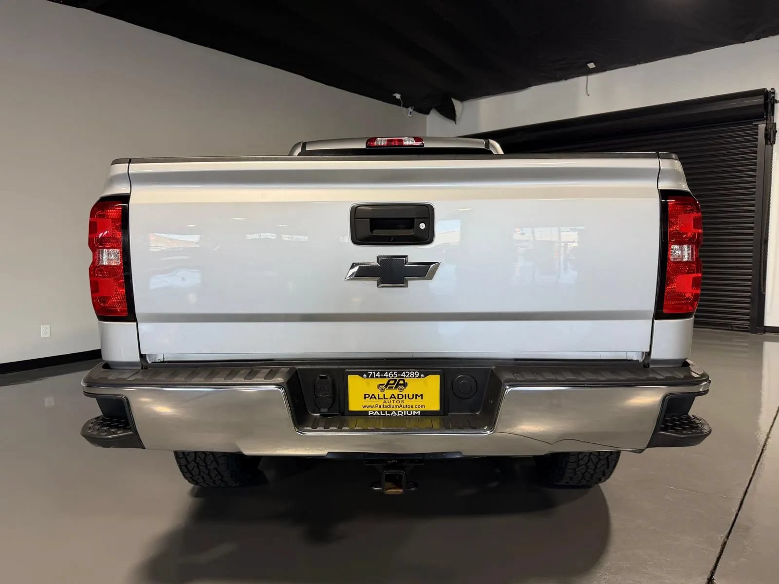 Used 2018 Chevrolet Silverado 1500 LT RWD image 5