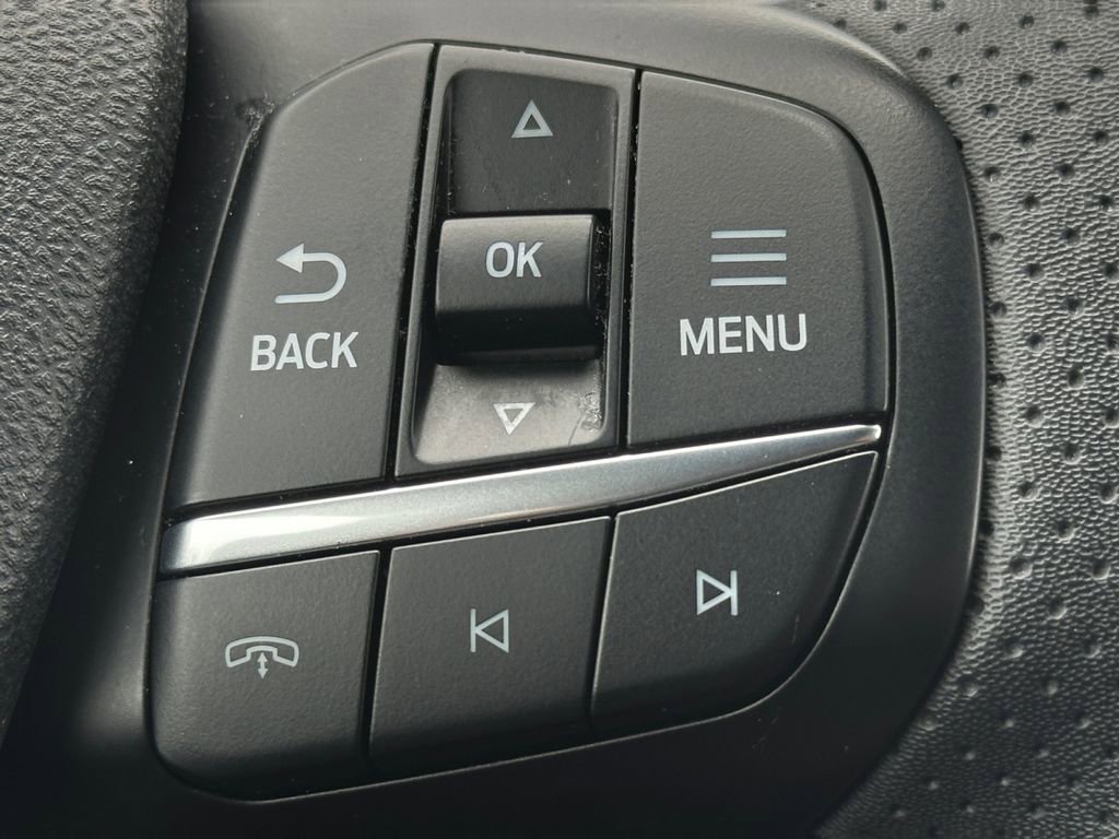Used 2023 Ford Escape ST-Line image 19