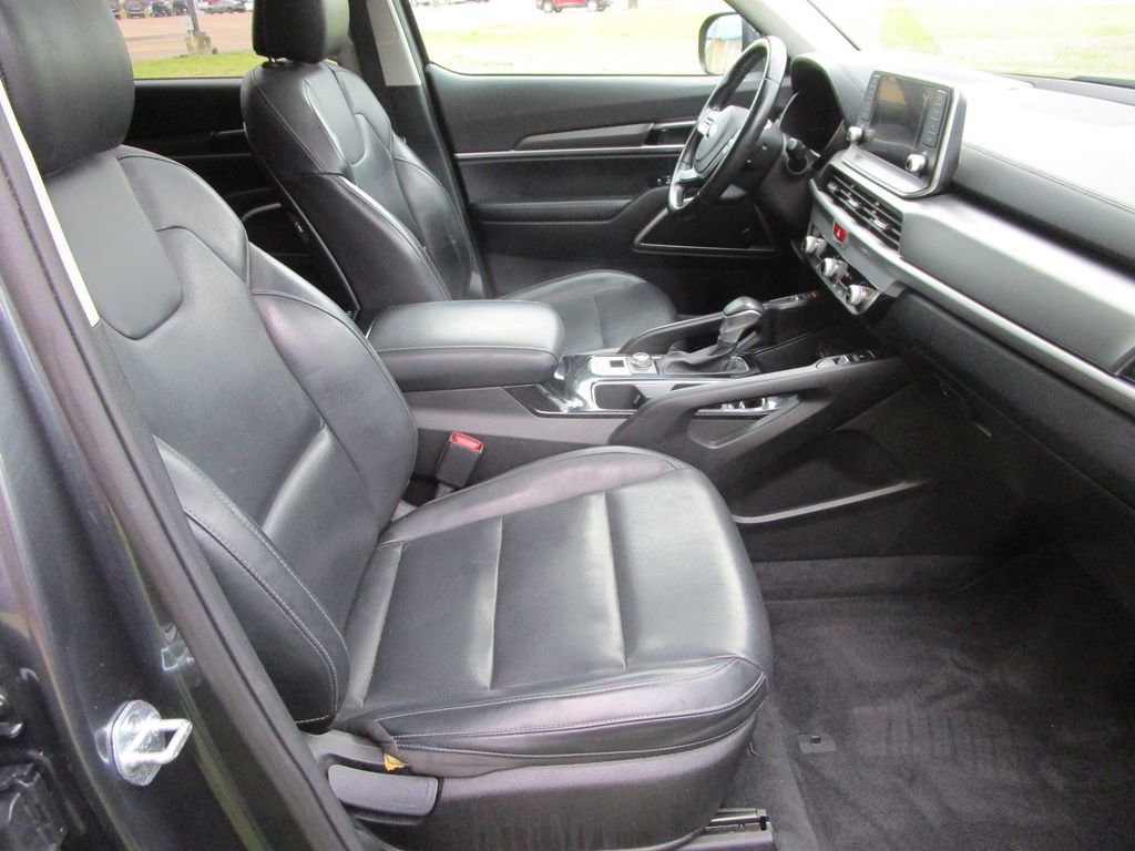 Used 2021 Kia Telluride S image 24