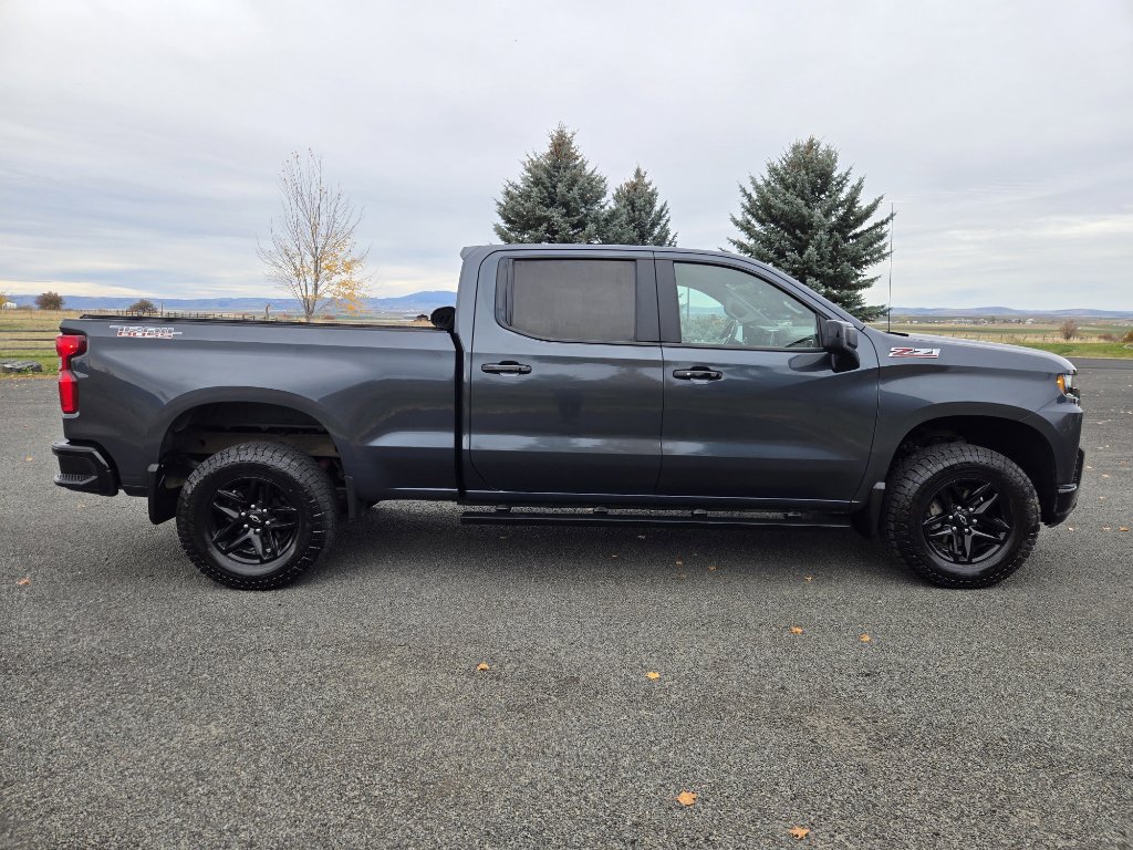 Used 2022 Chevrolet Silverado 1500 LT Trail Boss w/ LPO, Dark Essentials Package image 6