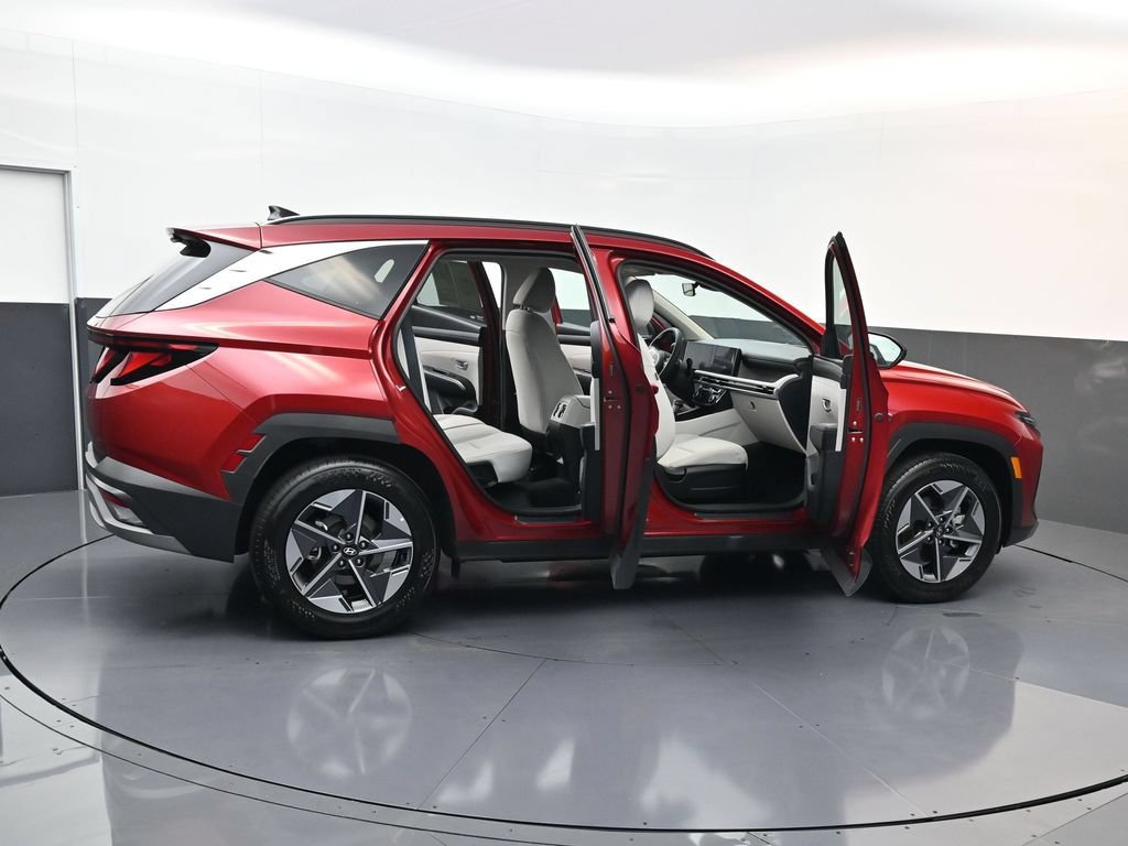 Used 2025 Hyundai Tucson SEL FWD image 27