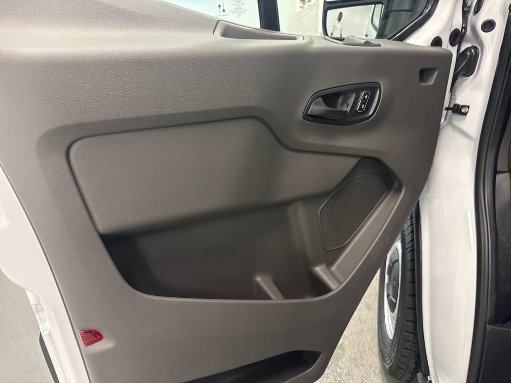 New 2026 Ford Transit 250 148 Medium Roof RWD image 12