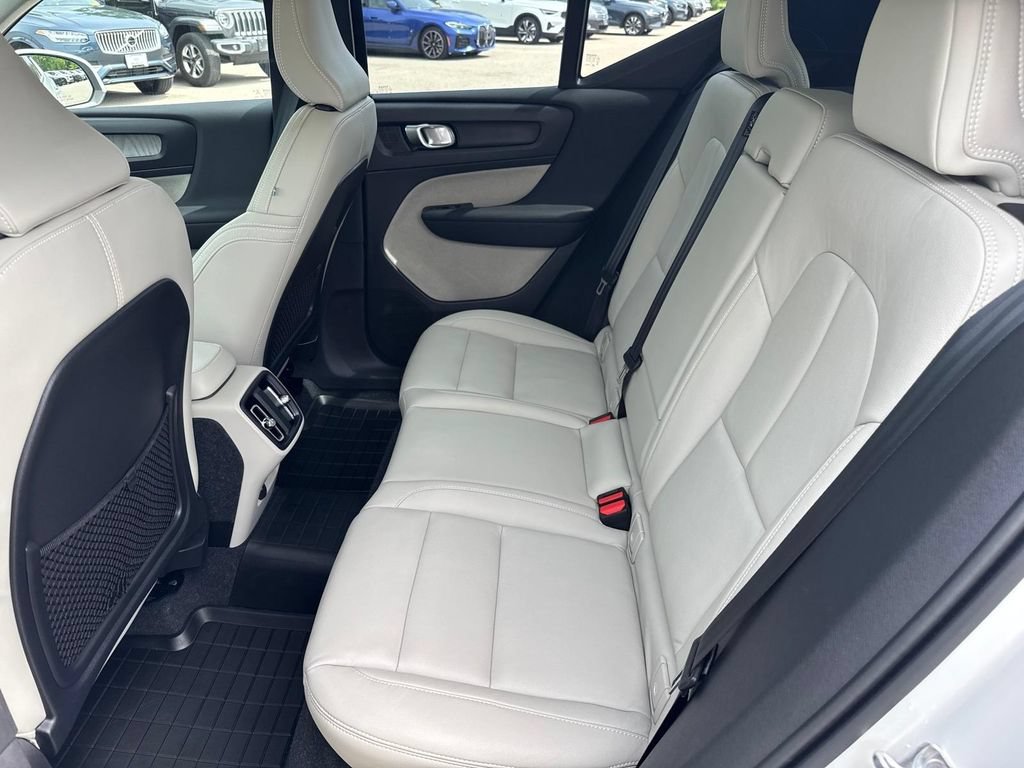 Used 2021 Volvo XC40 T5 Inscription w/ Advanced Package AWD/4WD image 9