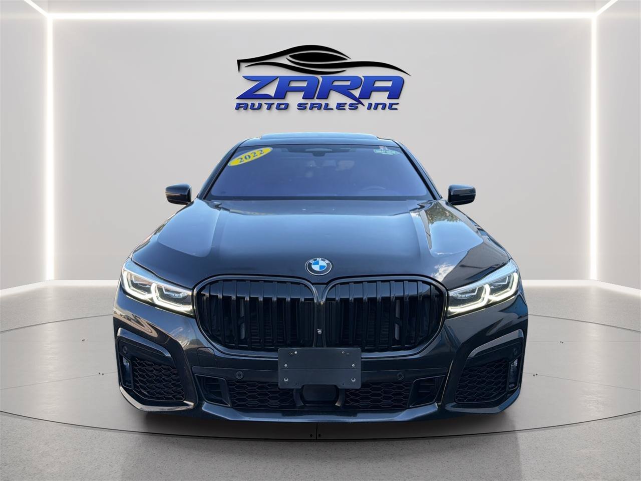 Used 2022 BMW 750i xDrive w/ Executive Package AWD/4WD image 2