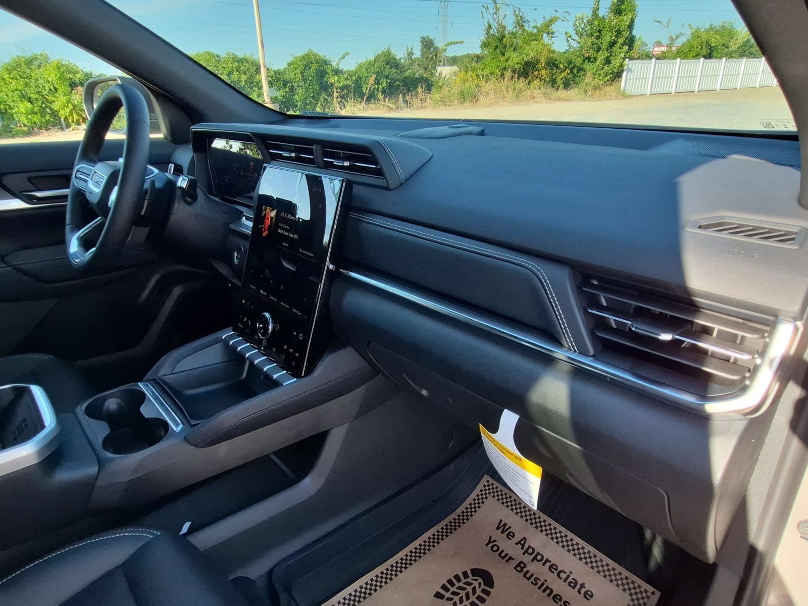 New 2027 GMC Terrain Elevation w/ Elevation Premium Package AWD/4WD image 30