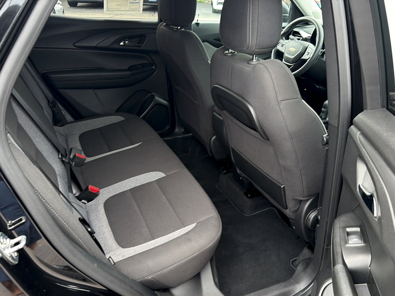 Used 2024 Chevrolet TrailBlazer LT FWD image 9
