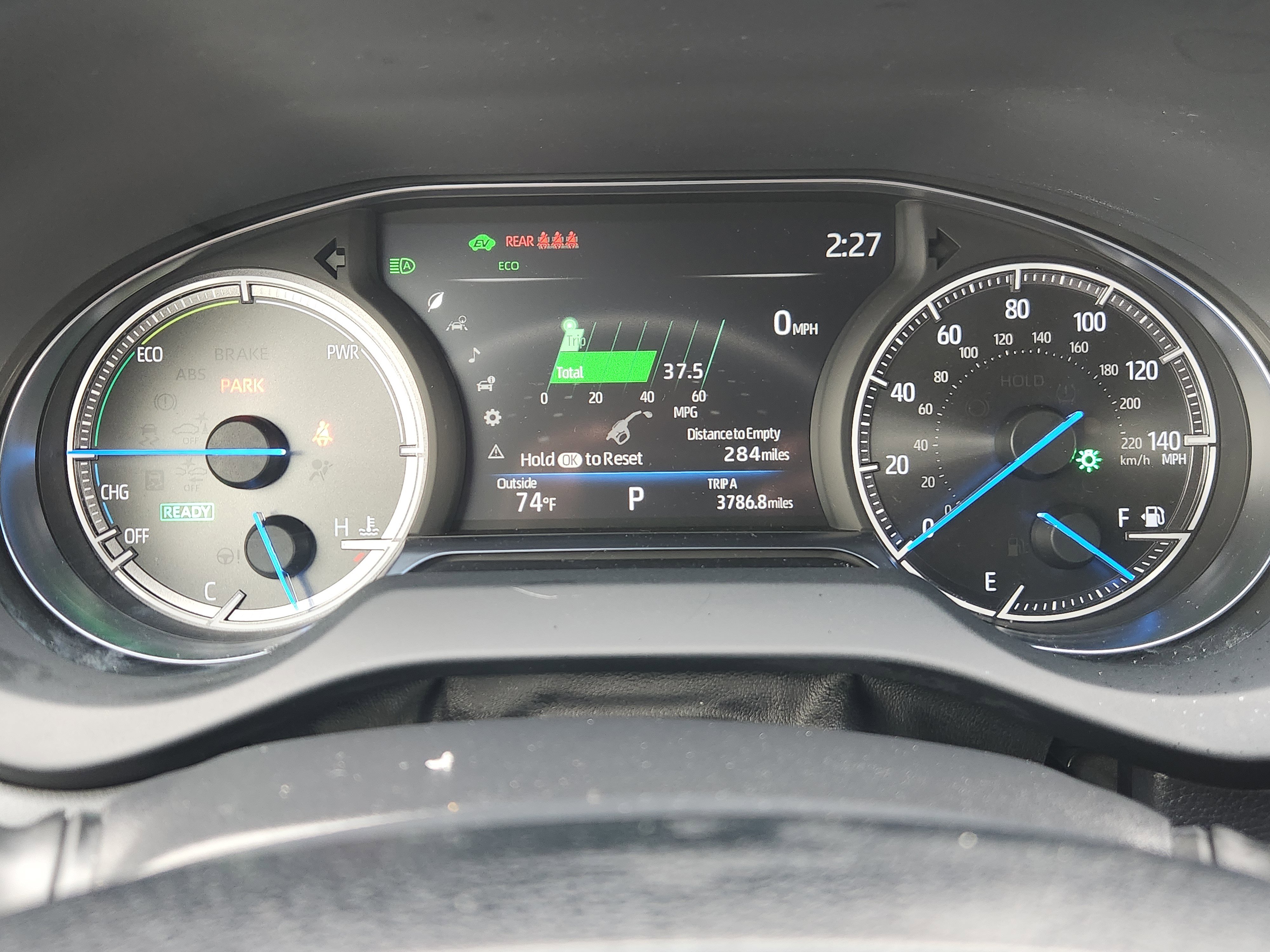 Used 2022 Toyota Venza XLE image 11