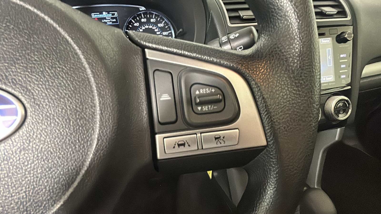 Used 2017 Subaru Forester 2.5i Premium AWD/4WD image 21