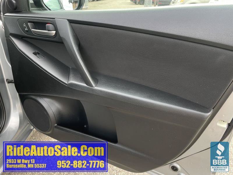 Used 2012 MAZDA MAZDA3 i Touring FWD image 13