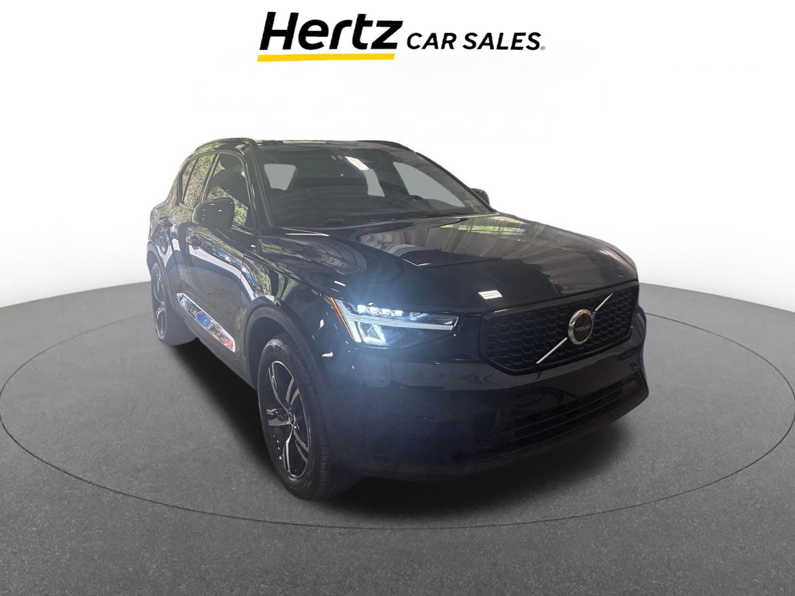 Used 2024 Volvo XC40 B5 Core