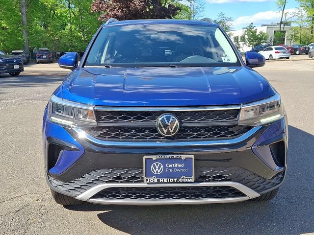 Certified 2023 Volkswagen Taos SE w/ Panoramic Sunroof Package AWD/4WD image 3