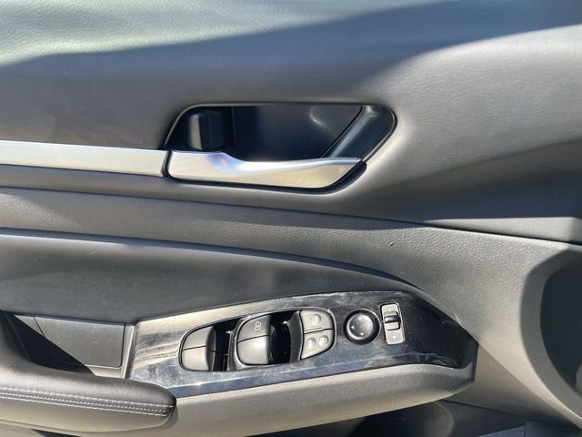 Used 2023 Nissan Altima 2.5 SV FWD image 21