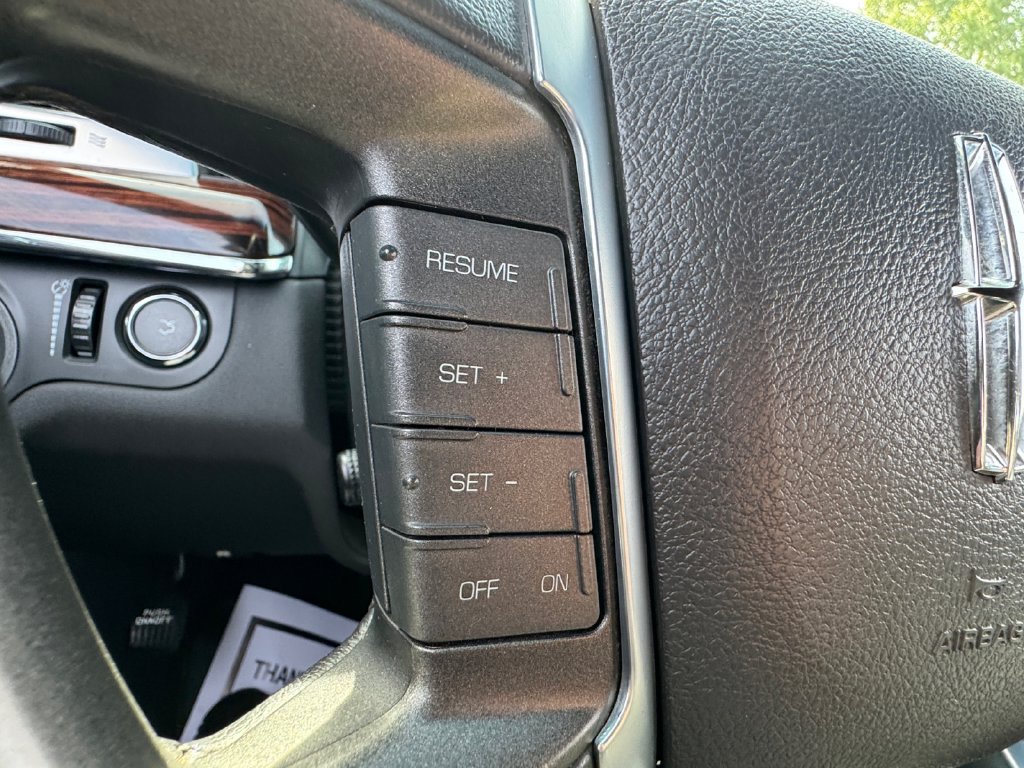 Used 2009 Lincoln MKS AWD image 15