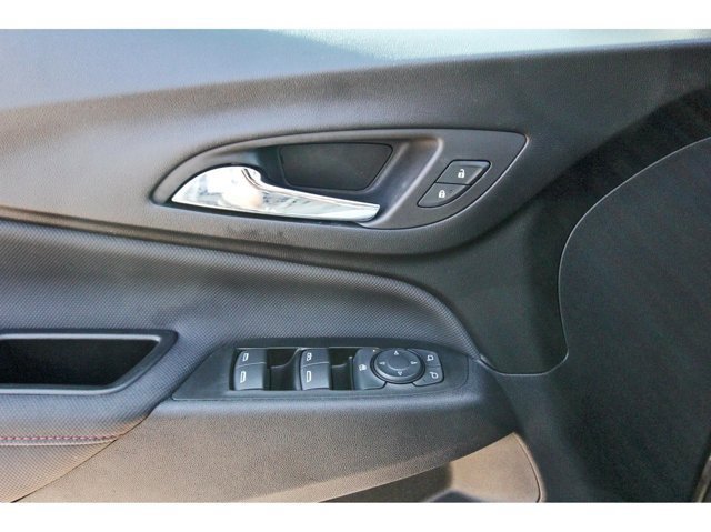 Used 2023 Chevrolet Equinox RS w/ RS Leather Package FWD image 23