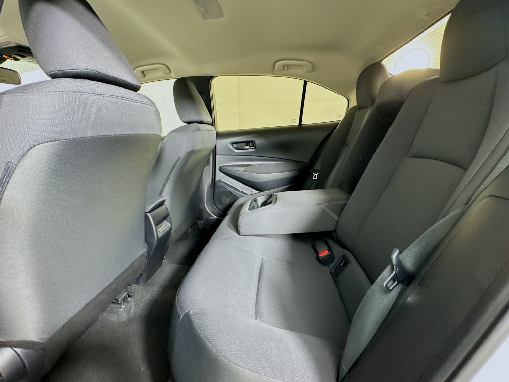 Used 2024 Toyota Corolla LE FWD image 12