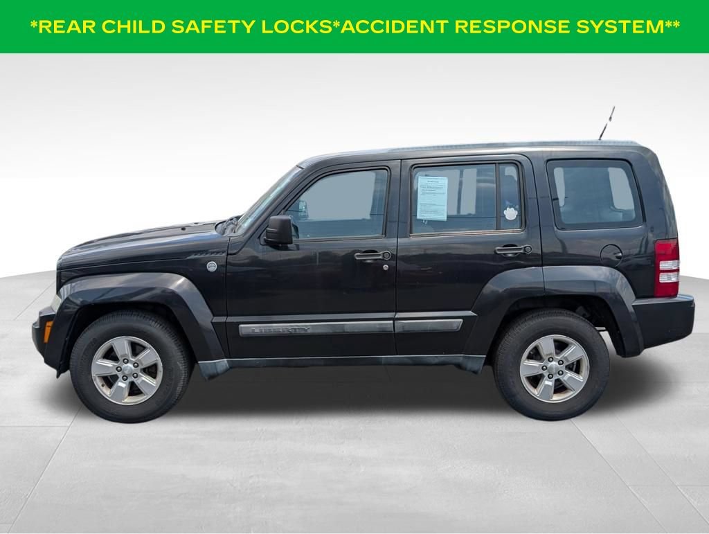 Used 2011 Jeep Liberty Sport AWD/4WD image 9