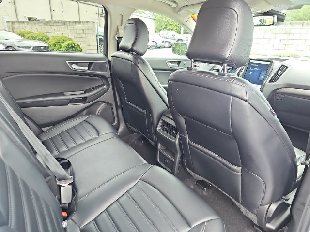 Used 2024 Ford Edge SEL AWD/4WD image 13