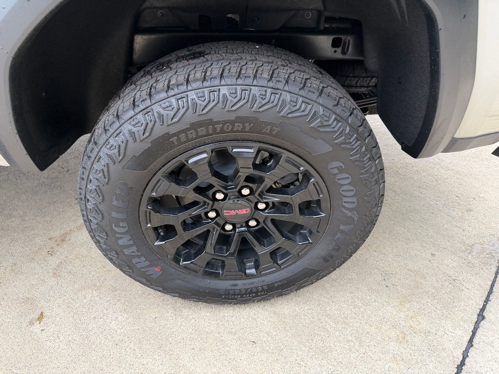 New 2026 GMC Canyon Elevation w/ Convenience Package image 56