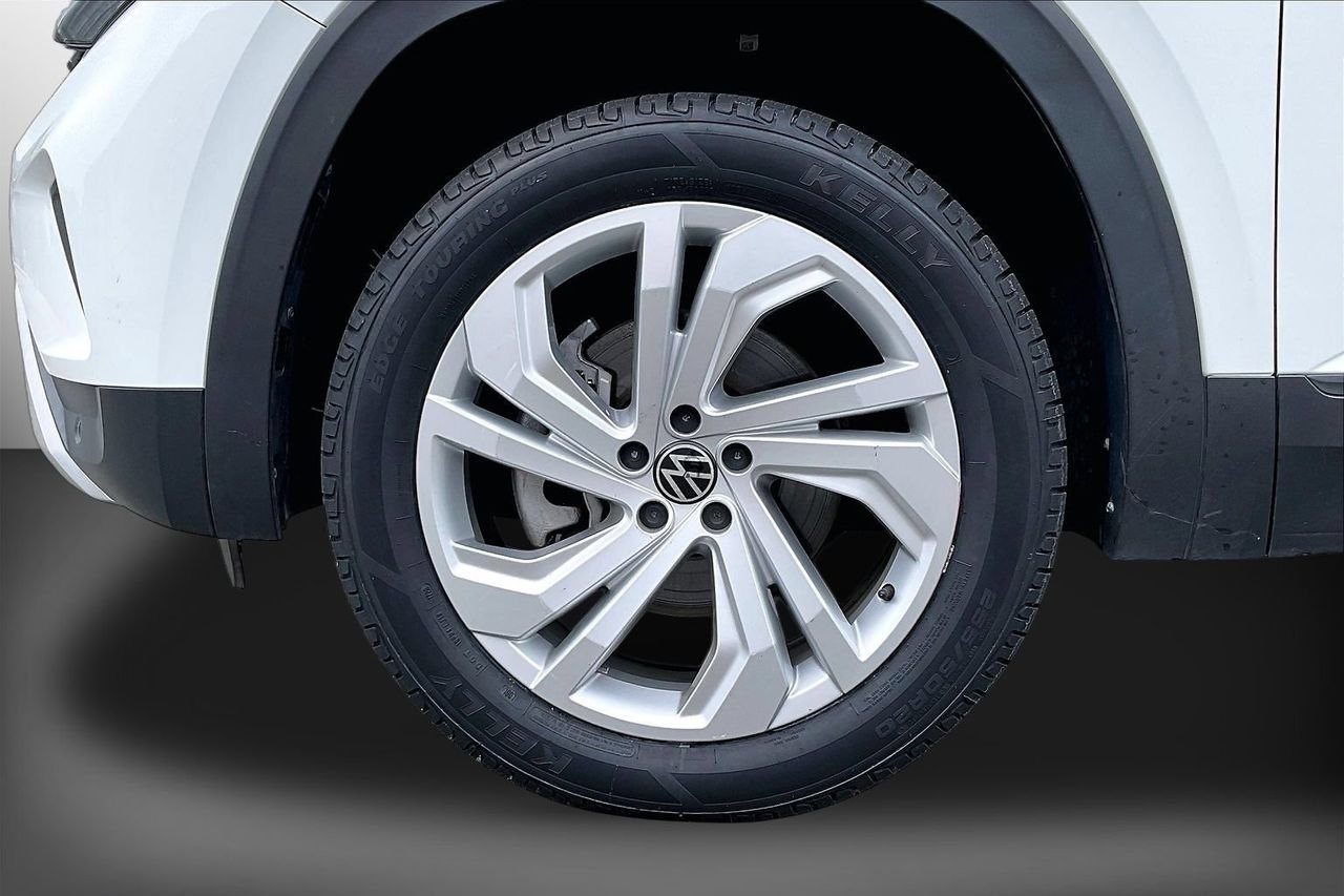 Used 2023 Volkswagen Atlas SE FWD image 34