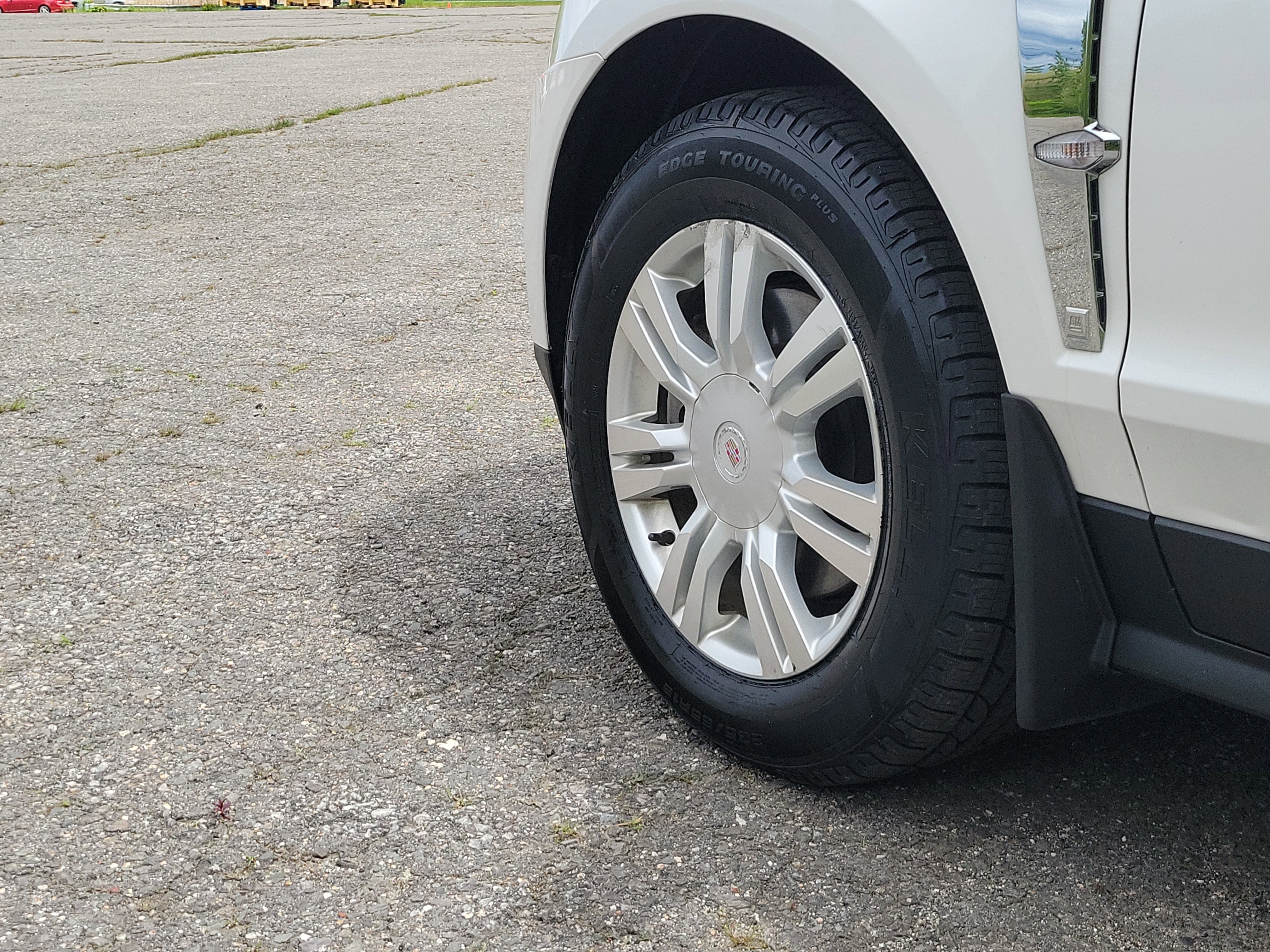 Used 2012 Cadillac SRX Luxury FWD image 12