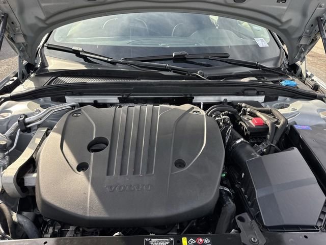 Used 2024 Volvo S60 B5 Plus image 23