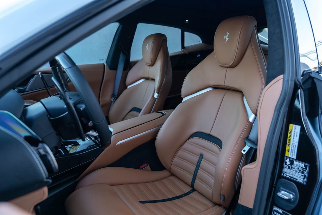 Certified 2025 Ferrari Purosangue image 31