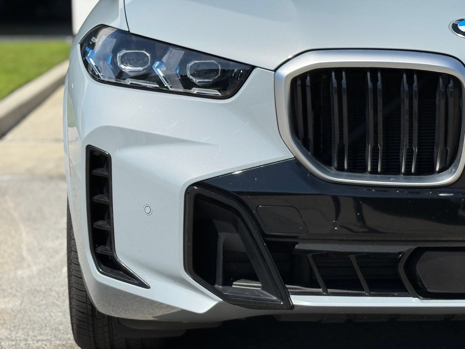 Used 2025 BMW X5 M60i AWD/4WD image 7