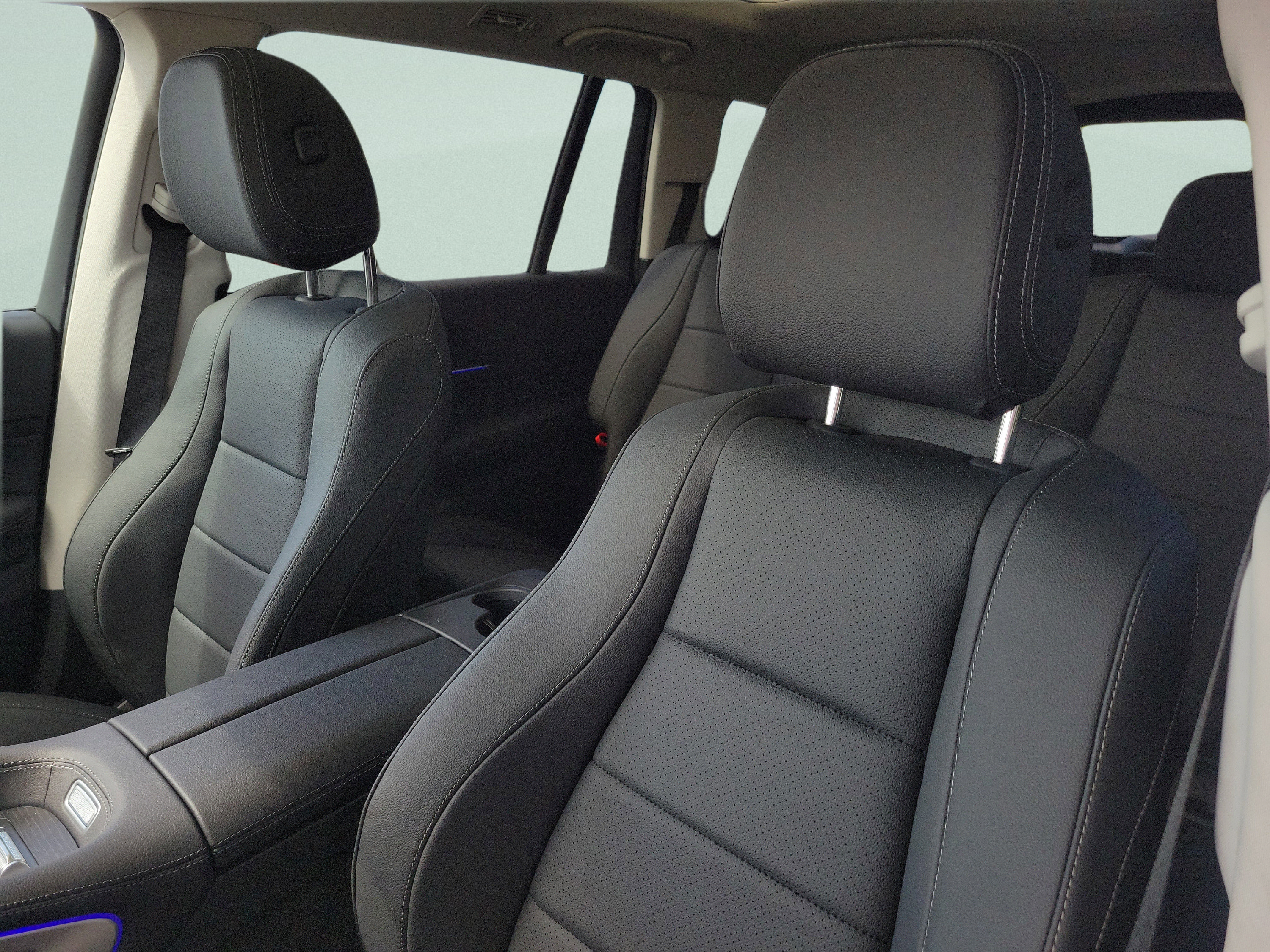 New 2026 Mercedes-Benz GLS 450 4MATIC image 18